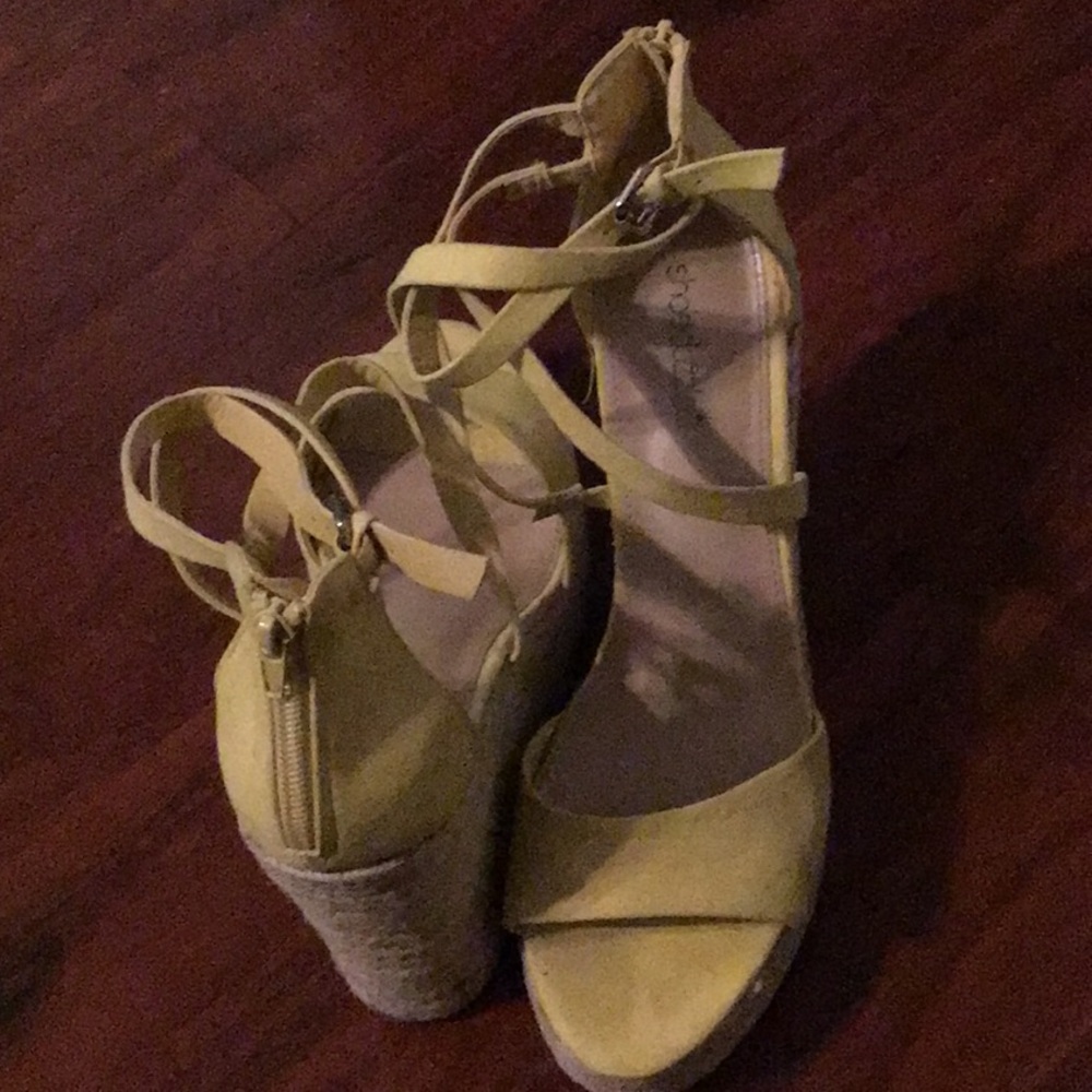 Shoe Dazzle Yellow Wedges with Strappy Design